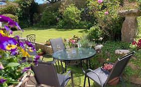 Spacious Flat St Ives Former Farmhouse, Parking